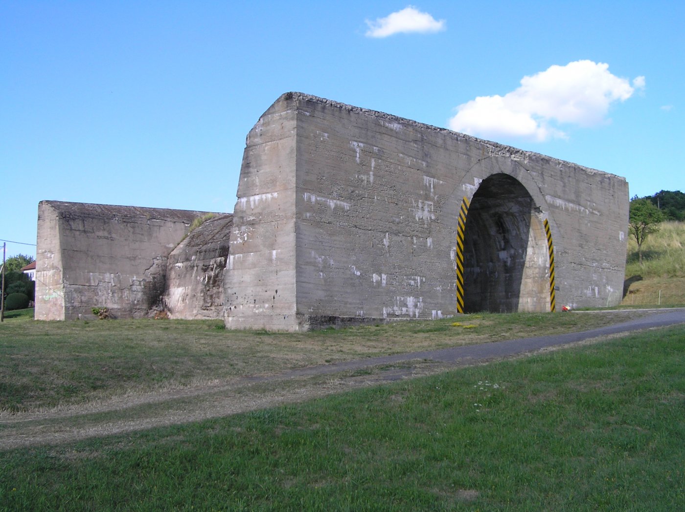 Nedokončený most v Ludkovicích